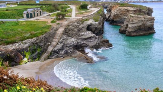 Playa-Catedrales
